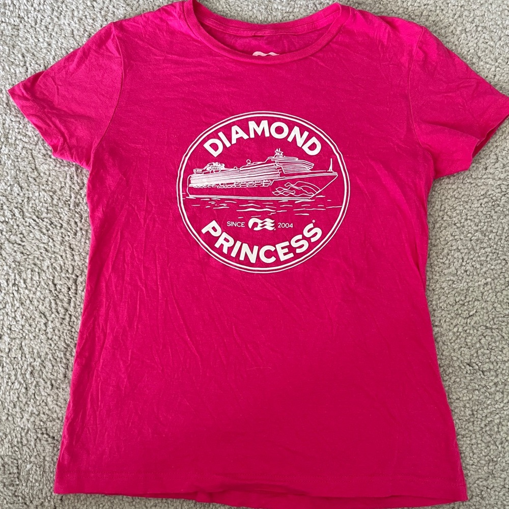 Diamond Princess Pink Graphic Short Sleeve Tee - Women - Picture 2 of 7